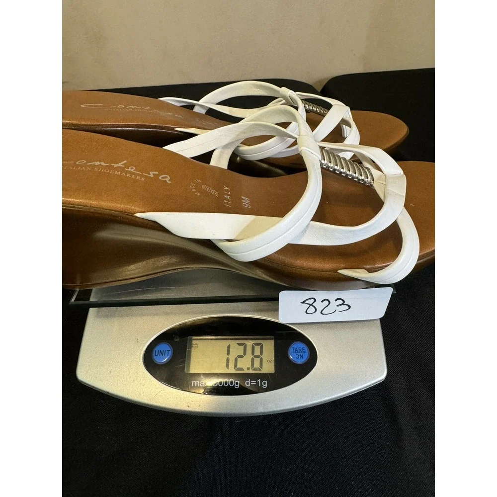 Contesa by Italian Shoemakers Size 9M White Wedge Silver Embellished Sandals